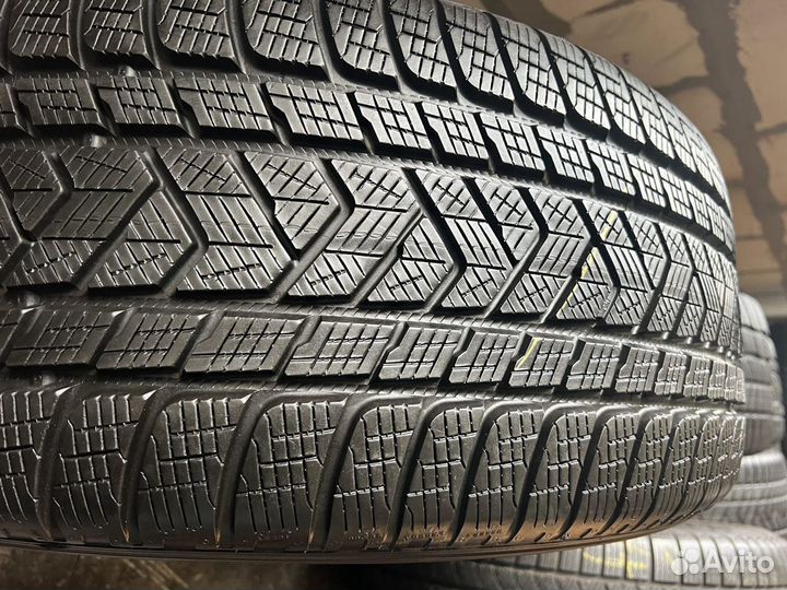 Pirelli Scorpion Winter 275/50 R20