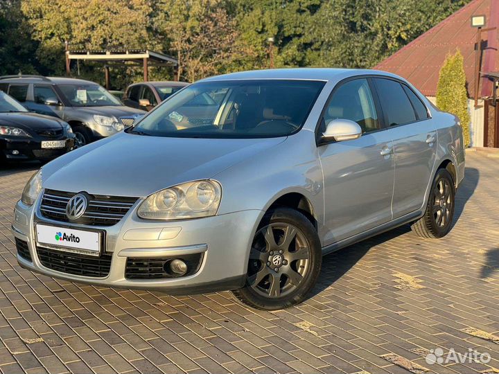 Volkswagen Jetta, 2009