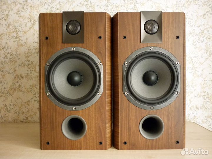 Focal Chorus 706 акустика полочная