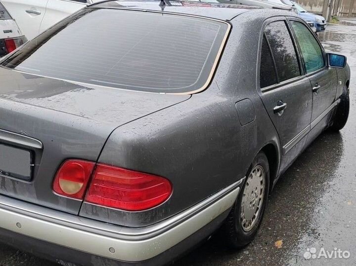 Mercedes-Benz E-класс 2.4 AT, 1999, 325 000 км