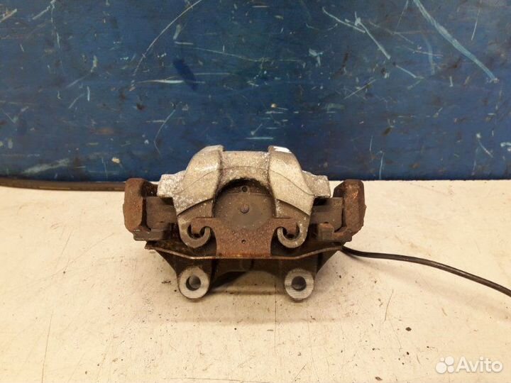 Суппорт задний левый Mercedes S W221 2005-2013