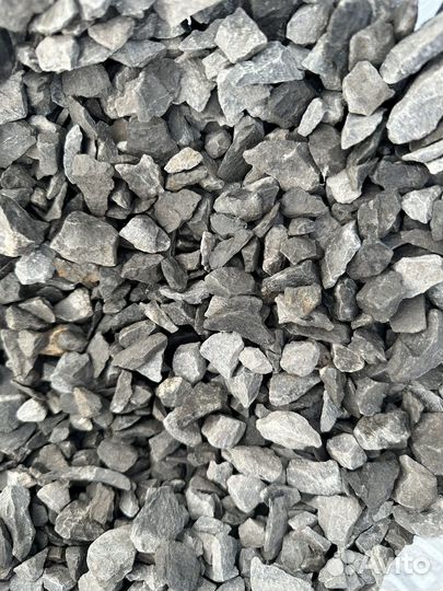 Белая мраморная крошка в мешках