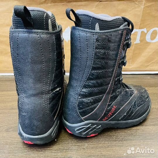 Ботинки для сноуборда Atomic Revival 34