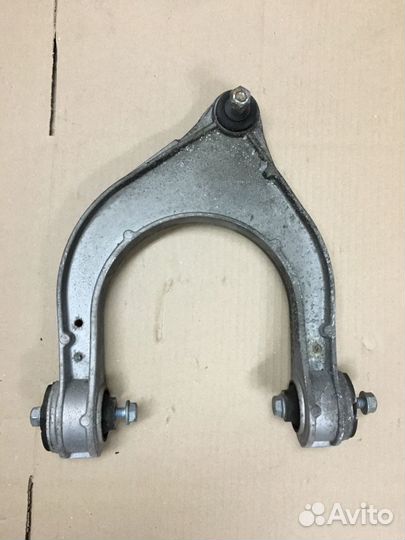 Рычаг передний верхний левый Mercedes w211