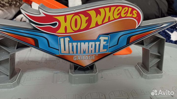 Хотвилс трек мега гараж и автомойка