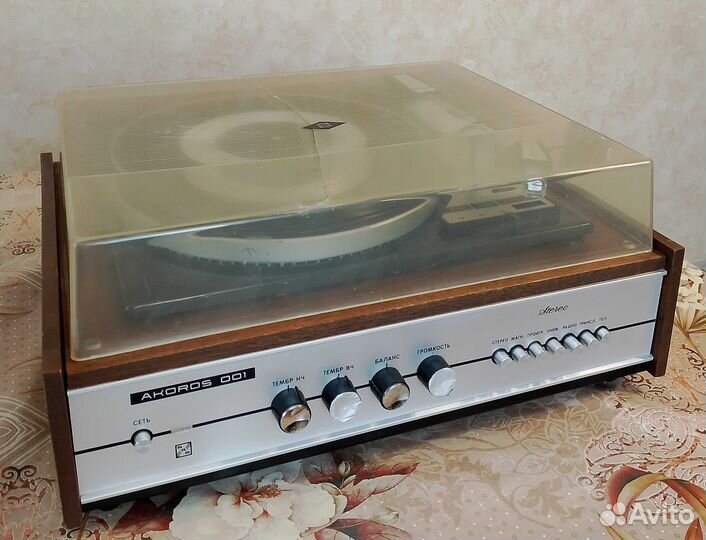 Проигрыватель винила аккорд-001 Стерео