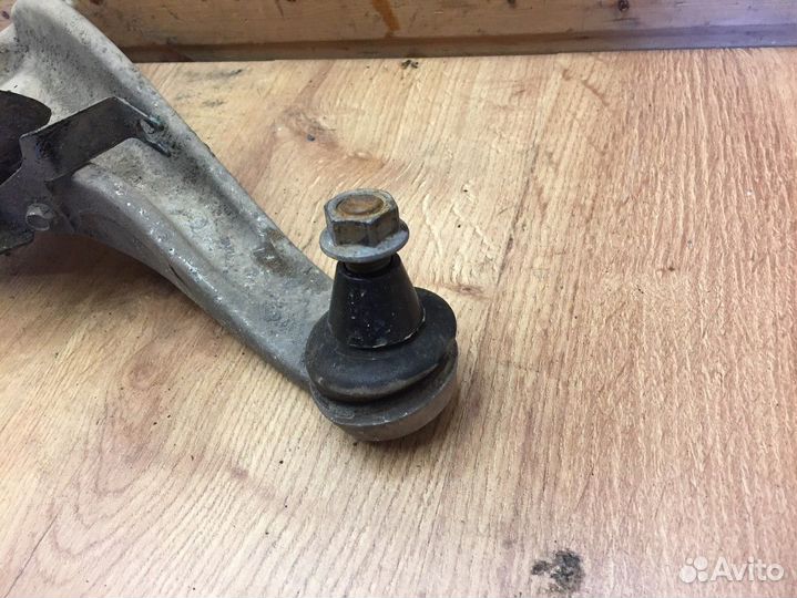 Рычаг задний верхний правый Nissan Murano Z51