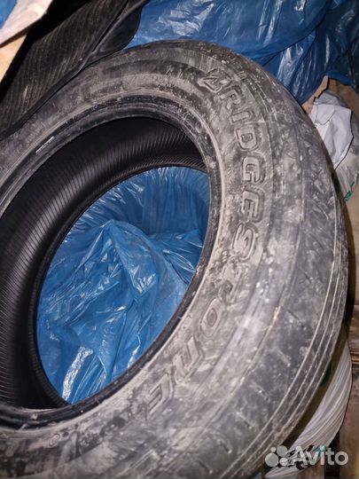 Bridgestone Dueler H/T 843 215/60 R17 96H