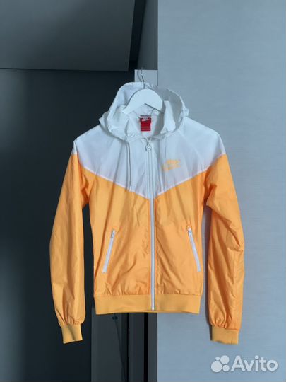 Ветровка женская nike 42