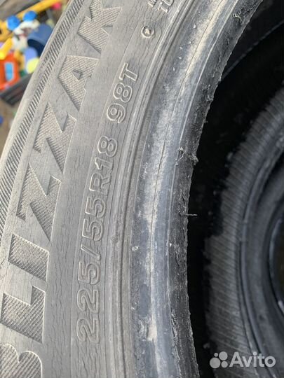 Bridgestone Blizzak DM-V2 225/55 R18 98T