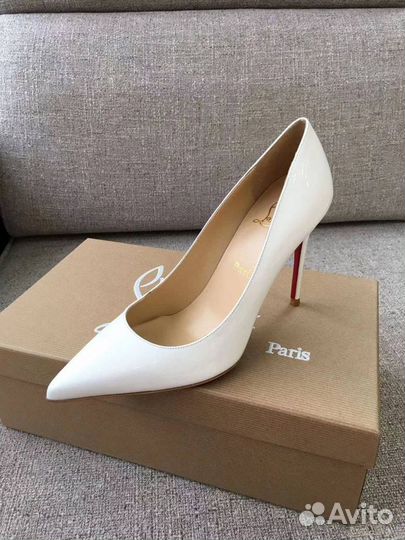 Туфли женские Christian Louboutin