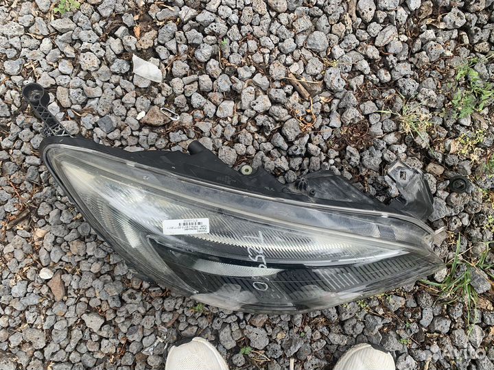 Фара передняя правая opel астра j