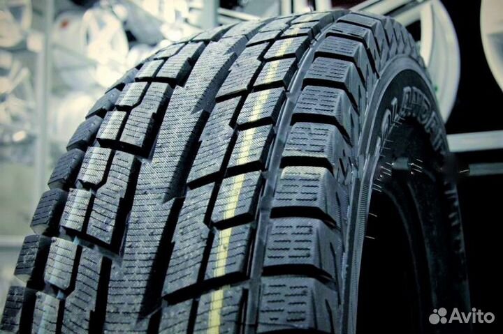 Yokohama Geolandar I/T-S G073 215/60 R17