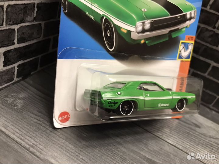 Hot Wheels Dodge Challenger Hemi