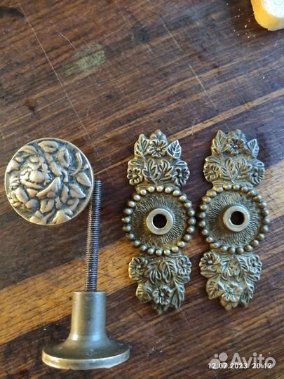 Дверная ручка латунь