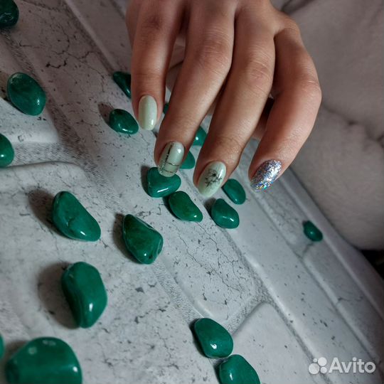 Мастер маникюра