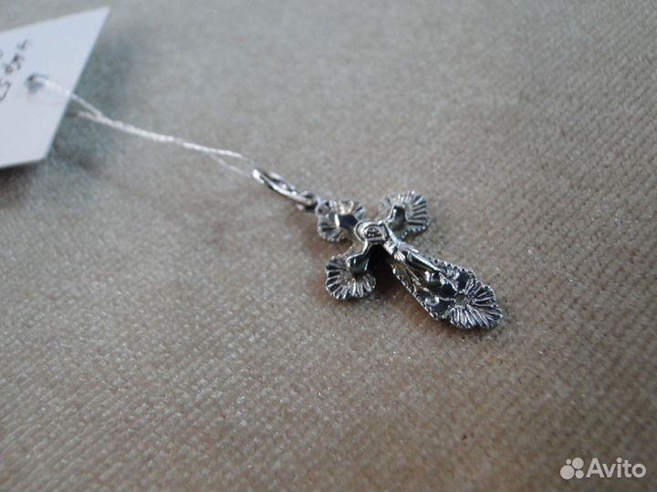 Крест из белого золота 585 с бриллиантами