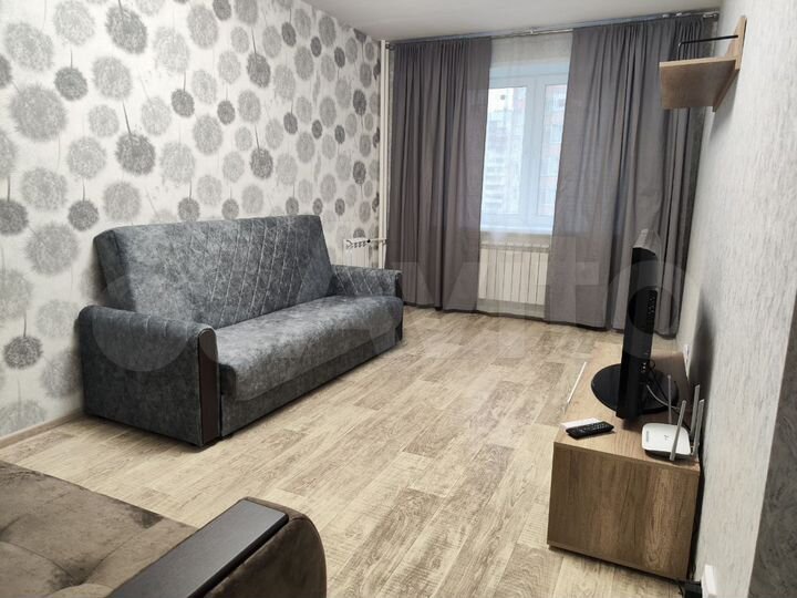 2-к. квартира, 58 м², 3/18 эт.