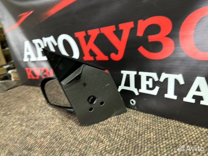 Зеркало боковое левое Hyundai Getz 2002-2010