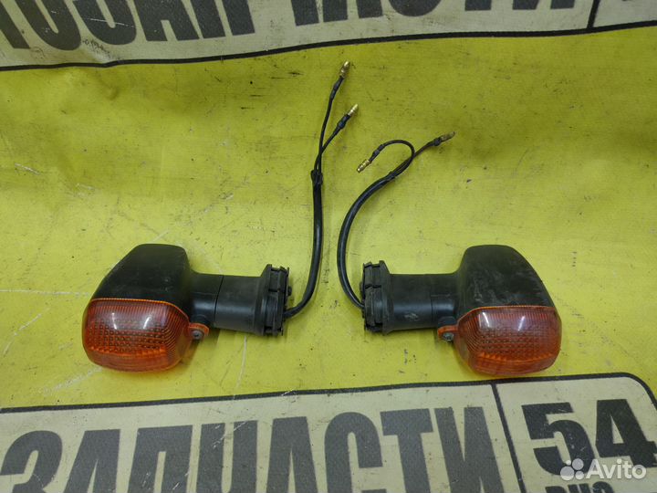 Yamaha r1 Ямаха р1 поворотники передние оригинал