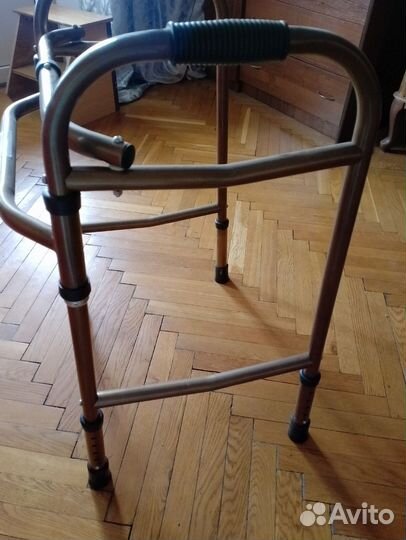 Ходунки для взрослых инвалидов