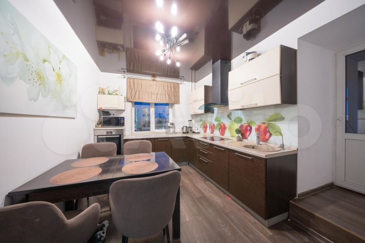 3-к. квартира, 90,4 м², 9/16 эт.