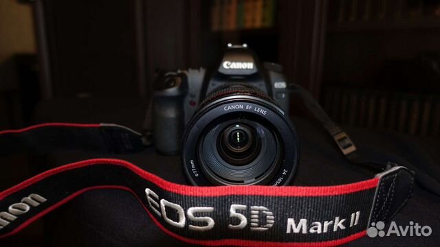 Зеркальный фотоаппарат 