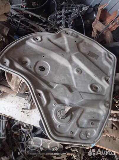 Skoda octavia a5 механизм подъёмника задний левый