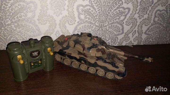 Танк на пульте управления