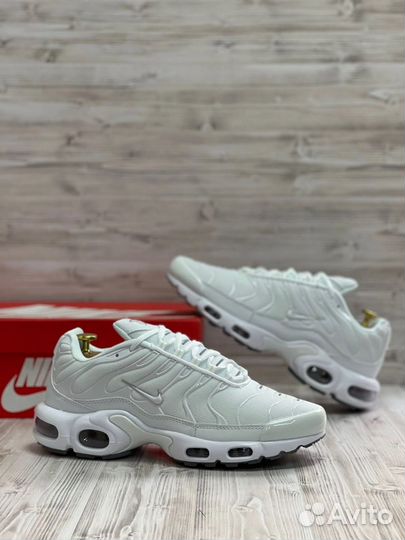 Кроссовки nike air max tn plus