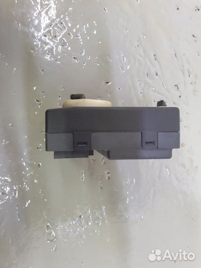 Блок управления двери задний правый Audi Q7 4LB