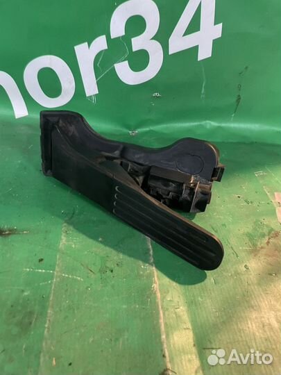 Педаль газа Volkswagen Golf 6