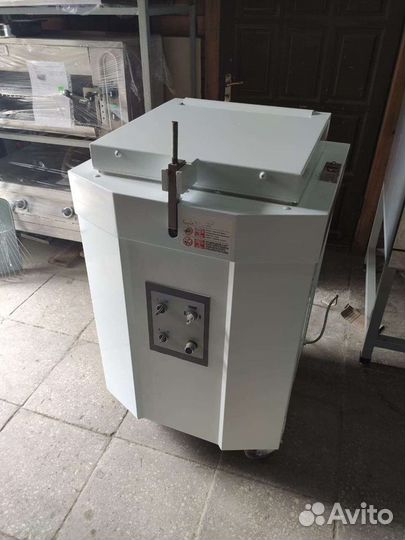 Тестоделитель Италия