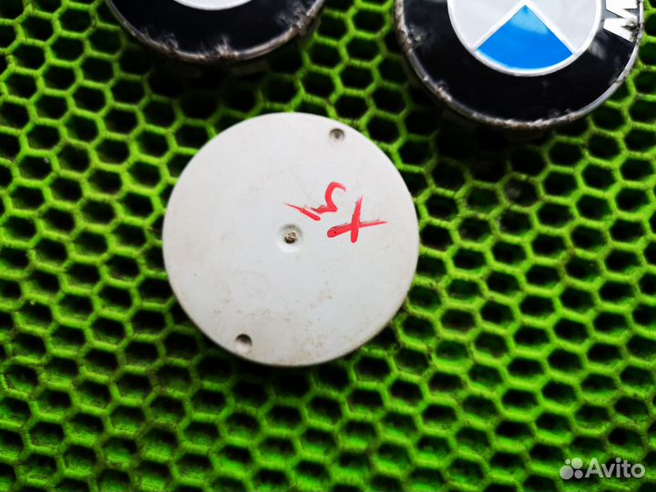 Колпачок ступицы на BMW X5 F15 F85 (2013-2018)