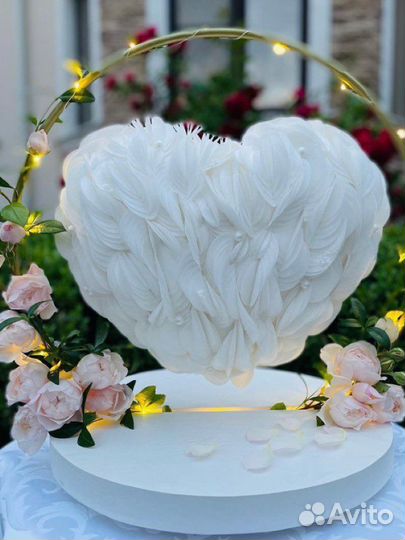 Подставка для свадебного парящего торта Сердце