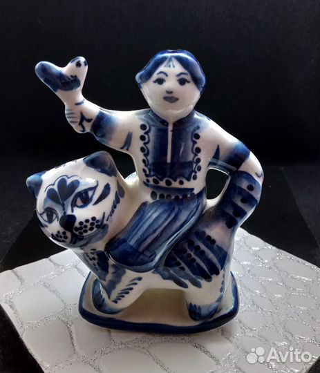 Гжель Фигурка Мой Котик Мальчик с Котом Фарфор