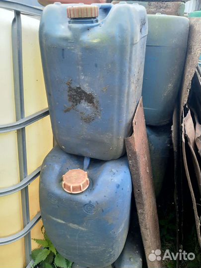 Канистра пластиковая