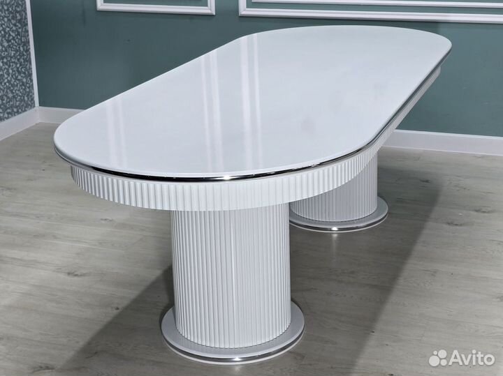 Кухонный стол