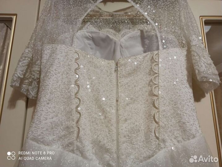 Свадебное платье