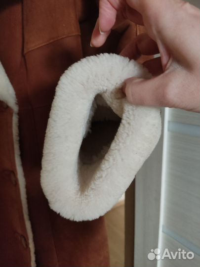 Дубленка женская р-р 48