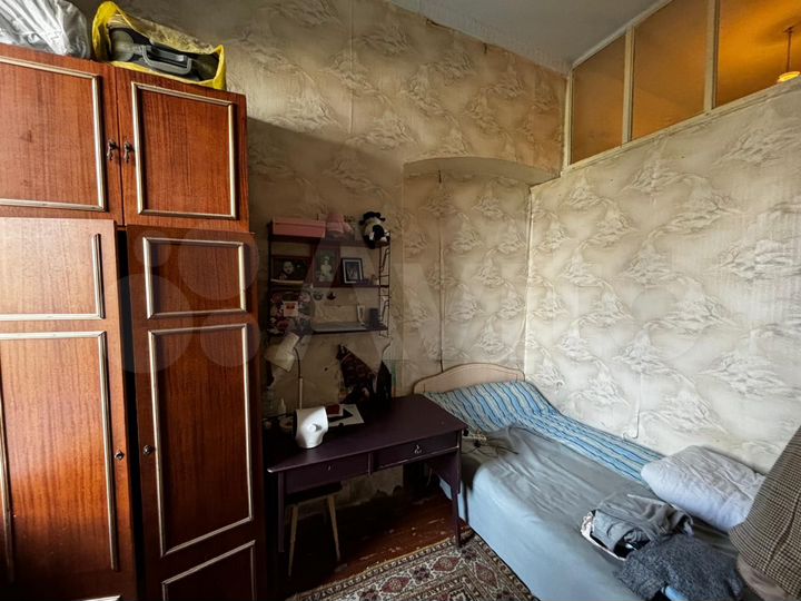 4-к. квартира, 66 м², 1/2 эт.