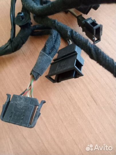 Проводка (коса) двери передняя левая Volkswagen