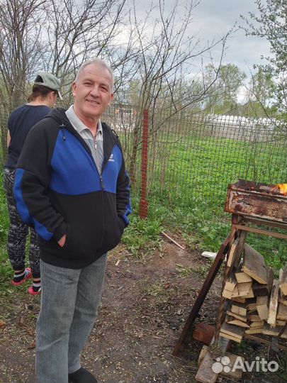 Сборщик деревянных поддонов