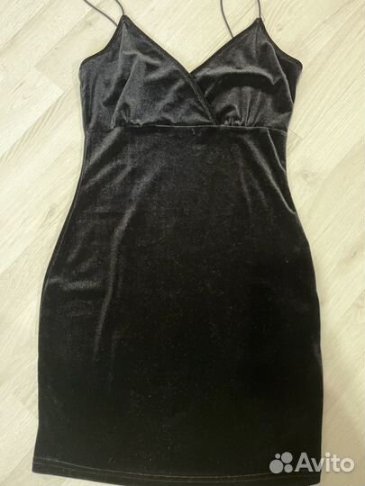 Платье вечернее черное