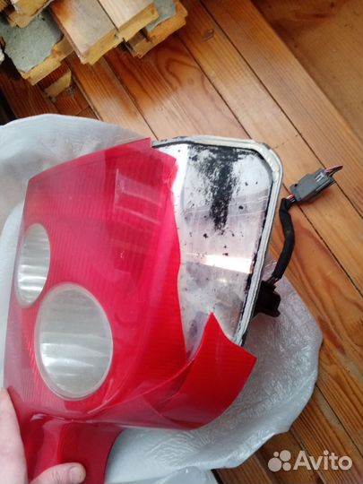 Фонарь задний левый volvo xc90