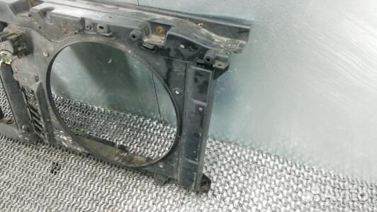 Передняя панель крепления облицовки (телевизор) pe