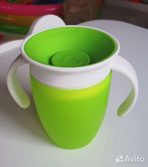 Поильник непроливайка munchkin