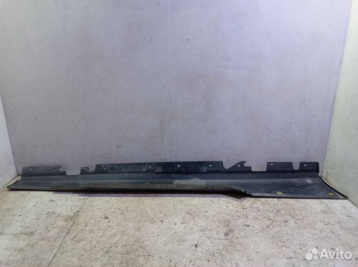 Накладка на левый порог