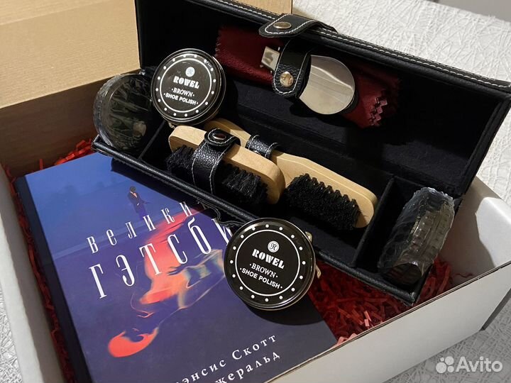 Набор для чистки обуви + книга (подарочный набор)