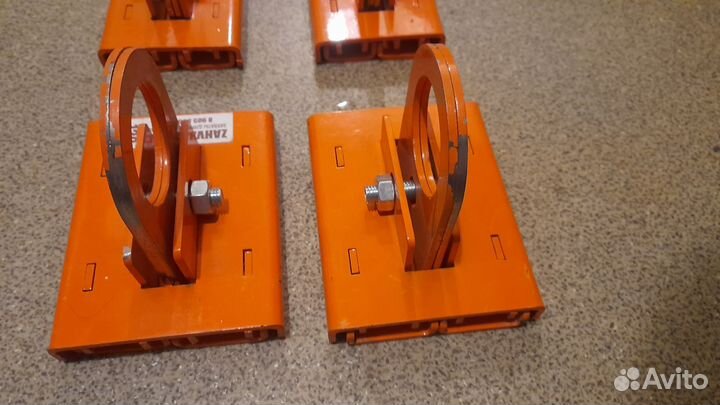 Захваты для сендвич панелей